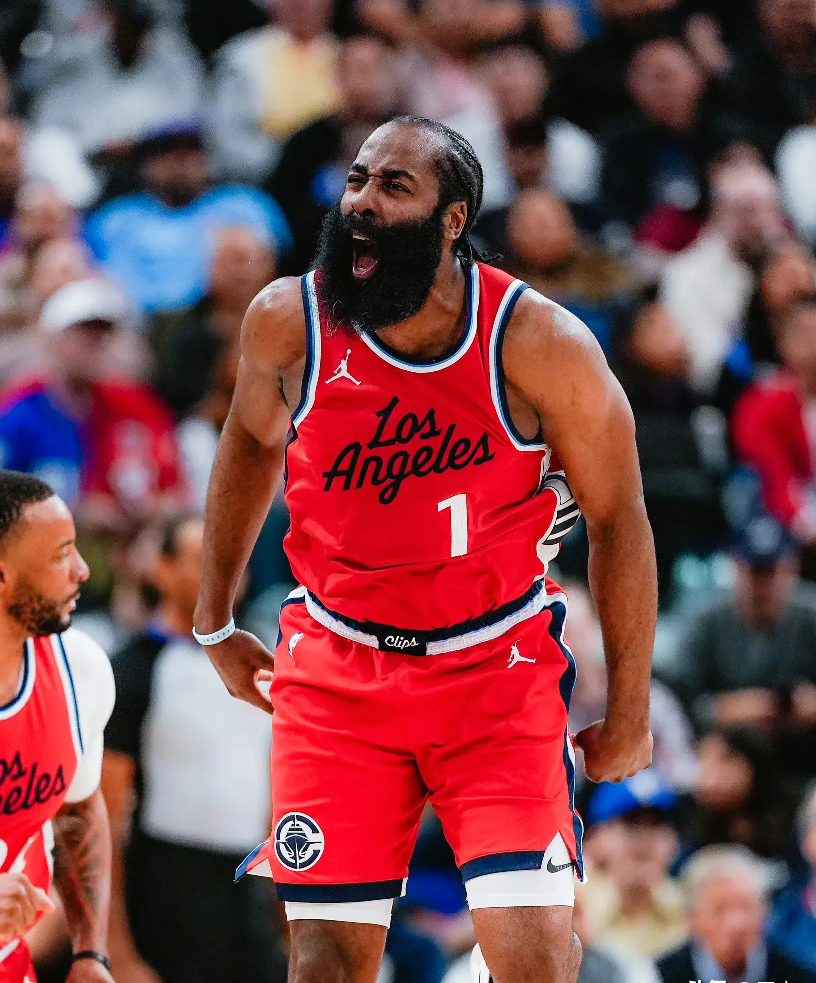 8868爱游戏 - 哈登连续十五场比赛得分超过势不可挡，塞尔维亚队挑战极限！