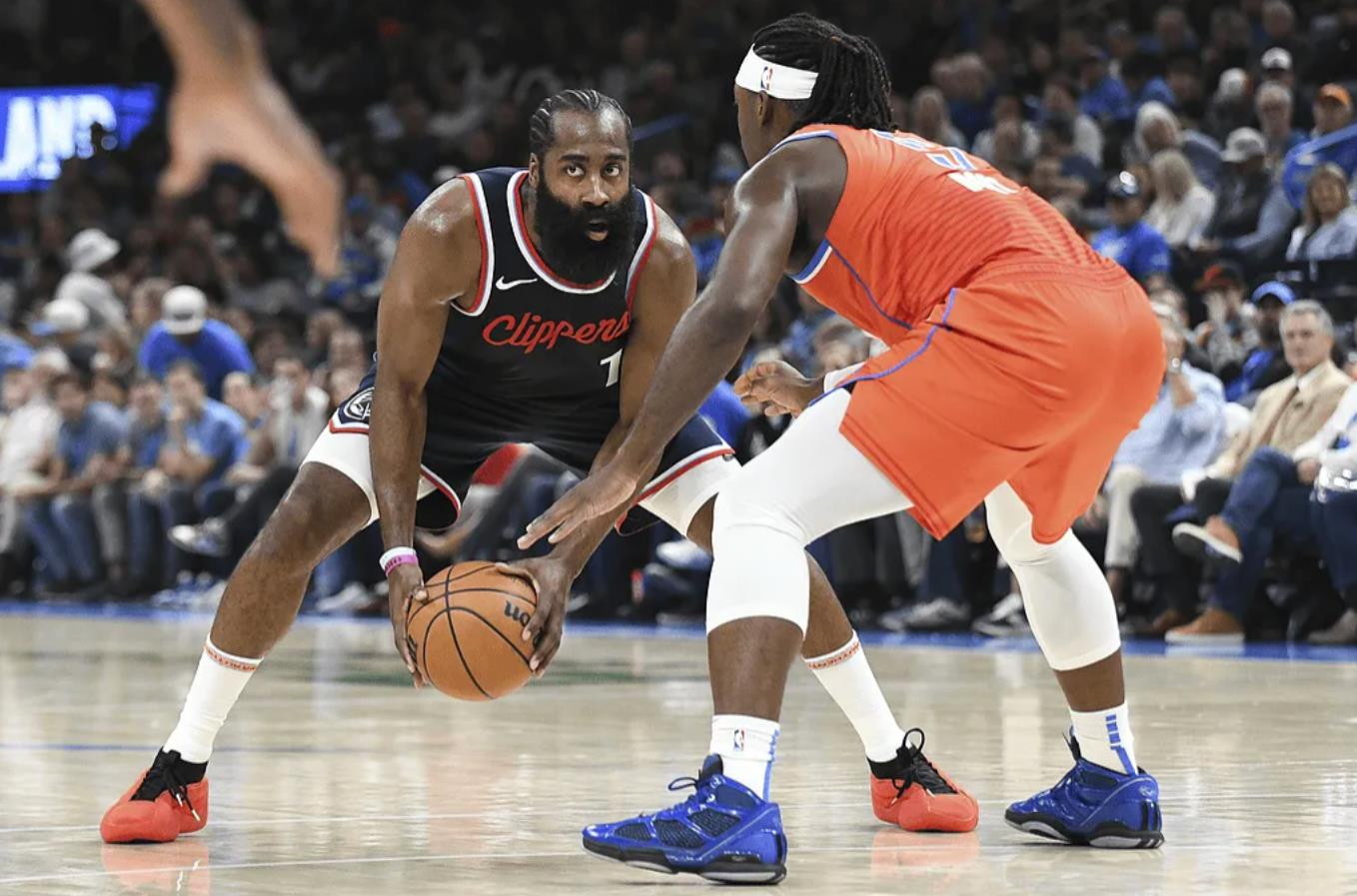 爱游戏 - 哈登连续十五场比赛得分超过高光表现，利物浦挑战极限！